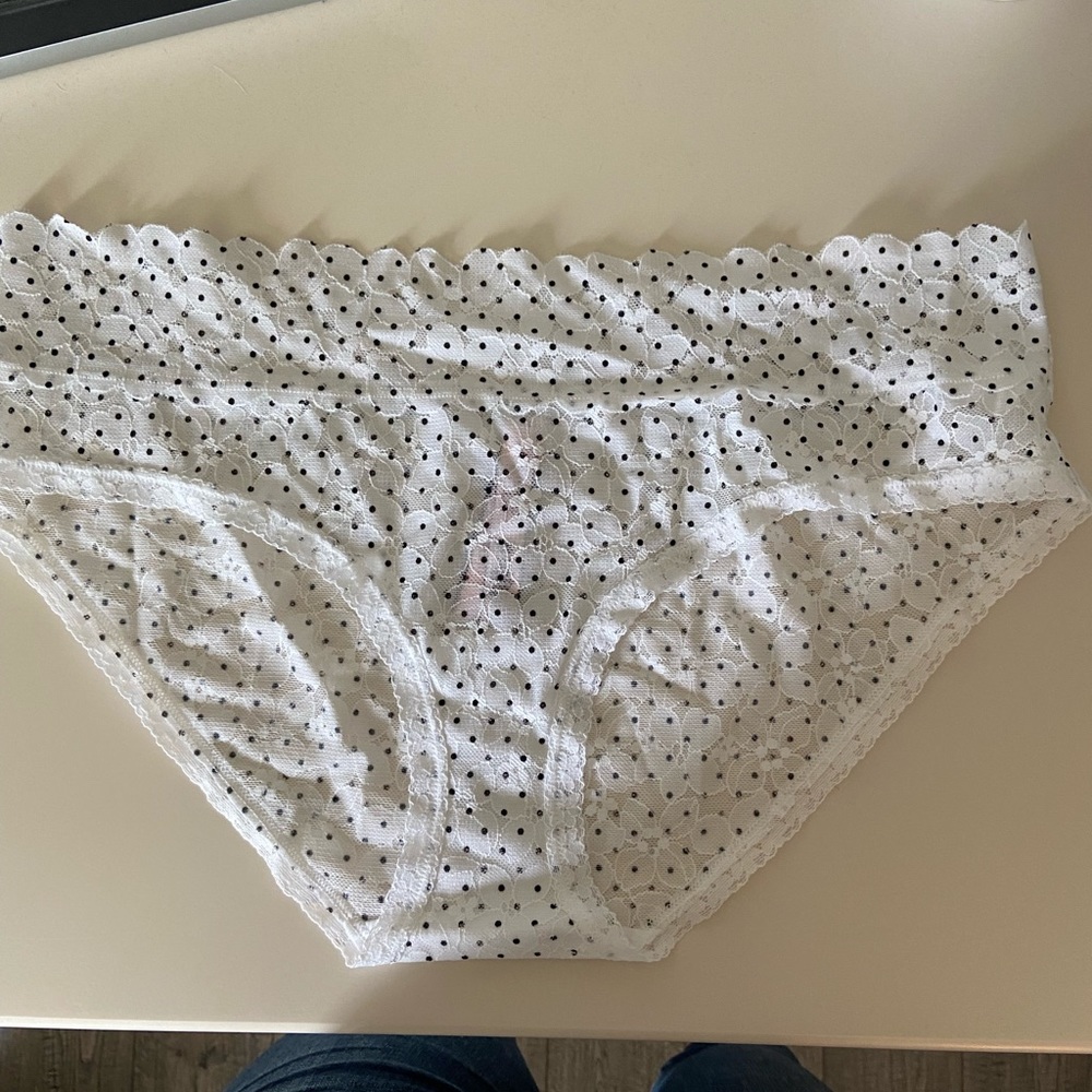 Brand new Victoria’s Secret lace panties xl